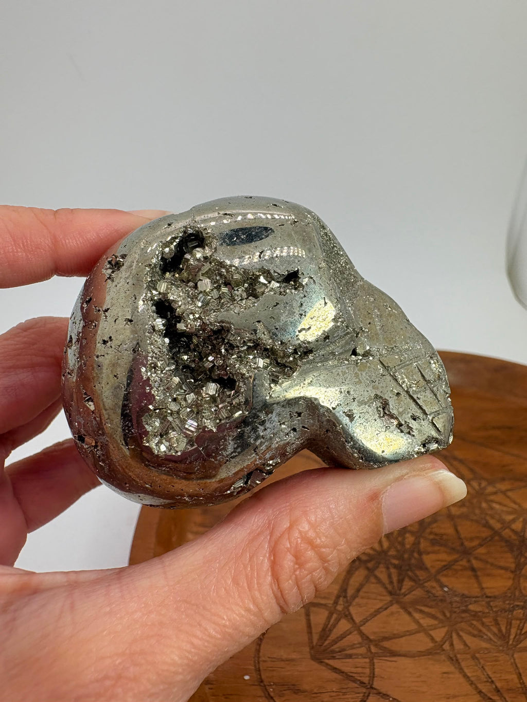 Calavera de Pirita Natural con Drusa Tallada
