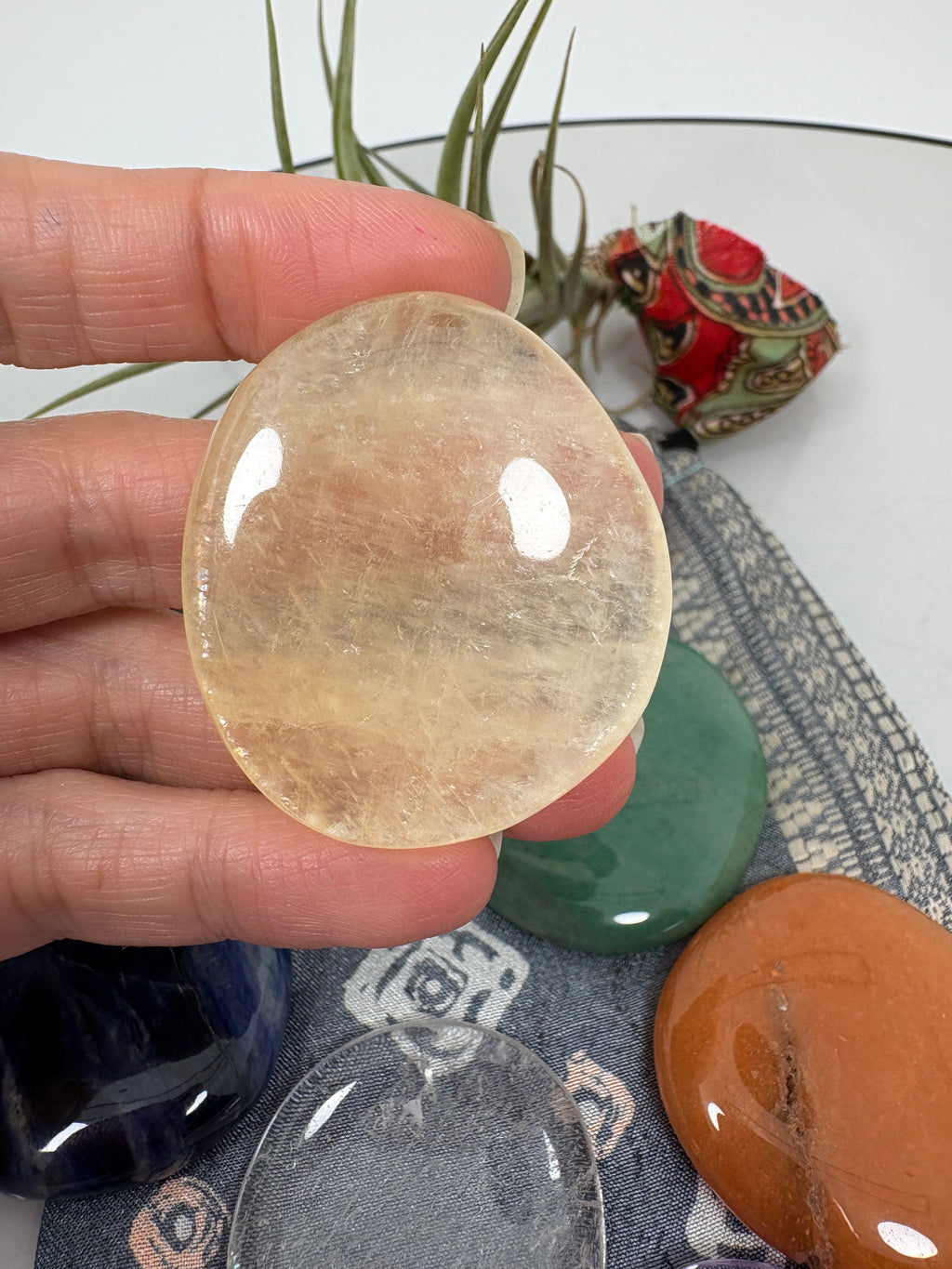 Kit de los 7 chakras con minerales y bolsita de tela - foto 3