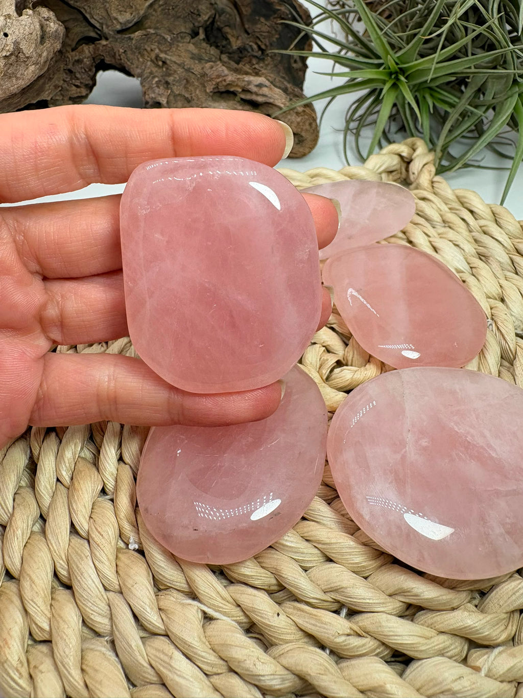 Canto plano de cuarzo rosa natural - Piedra del amor y la armonía