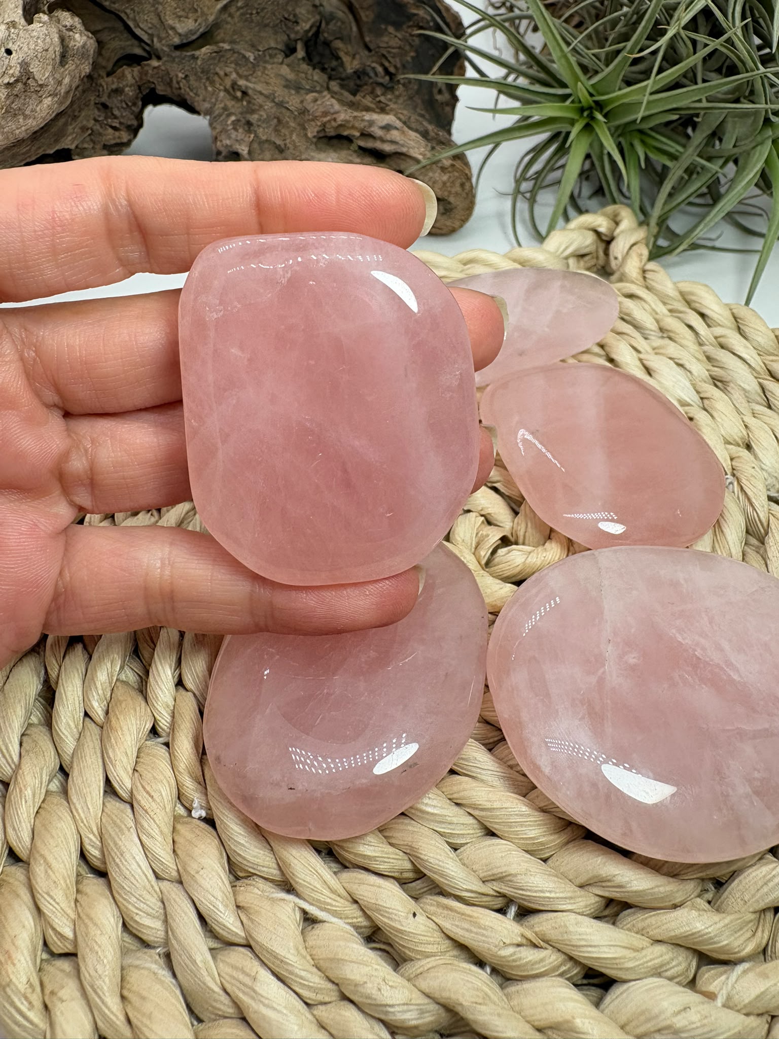 Canto plano de cuarzo rosa natural - Piedra del amor y la armonía
