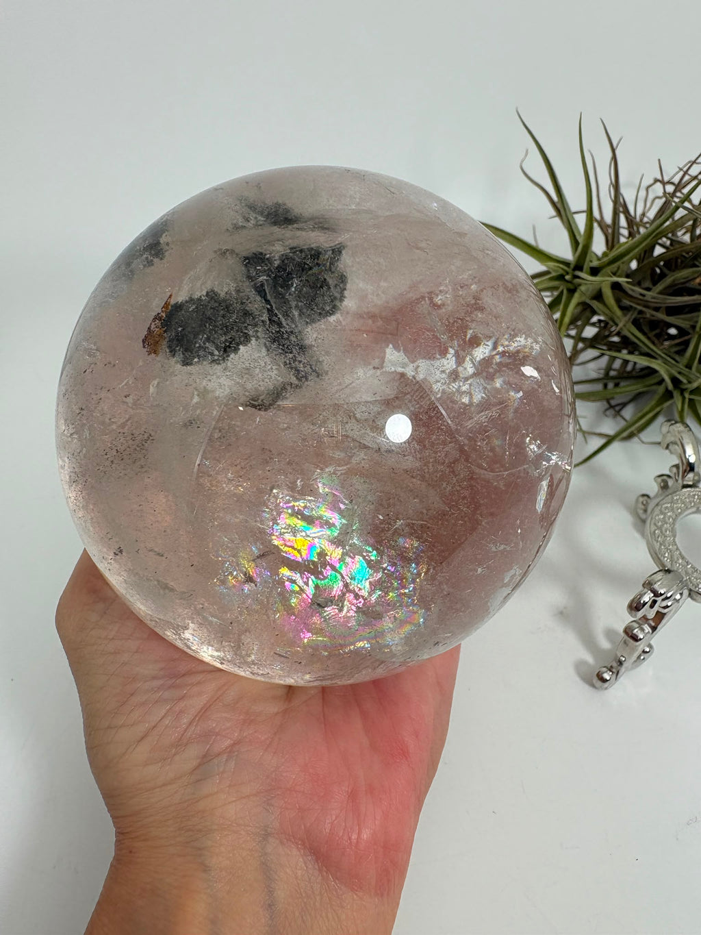 Esfera grande de cuarzo chamánico con arcoíris