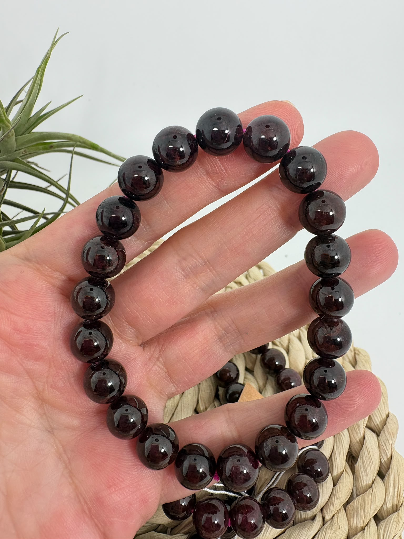 Pulsera de granate elástica de bolitas 9mm
