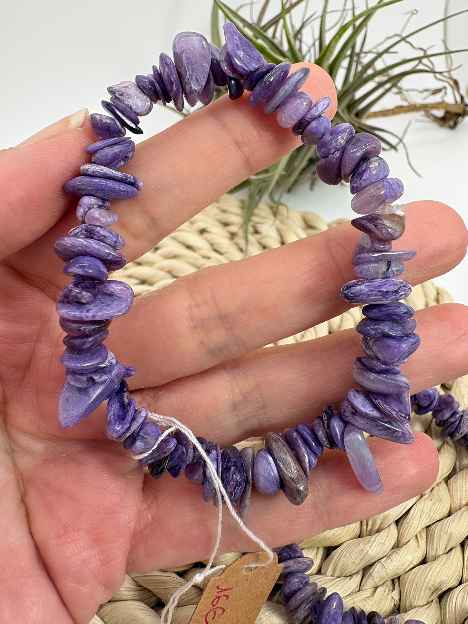 Pulsera de charoita con chips pulidos