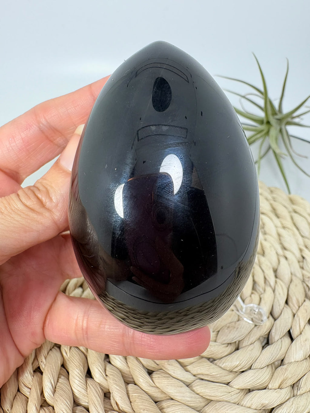 Huevo de obsidiana arcoíris