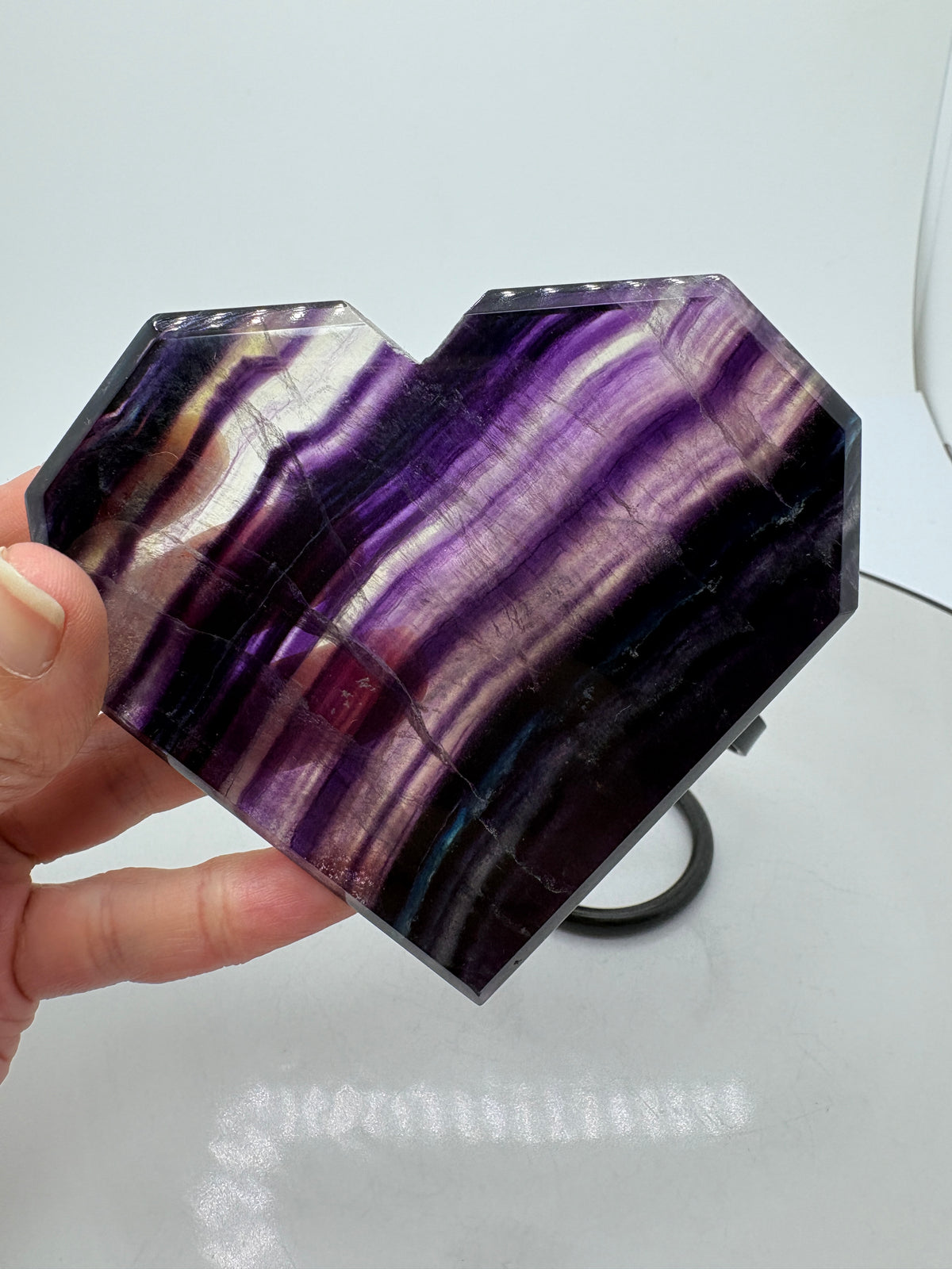 Corazón de fluorita arcoíris violeta con talla tipo diamante - foto 5