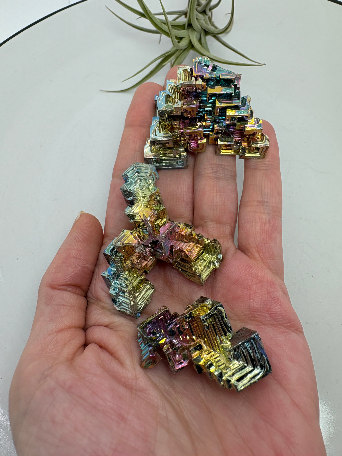 Bismuto cristalizado en laboratorio, cristales arcoíris