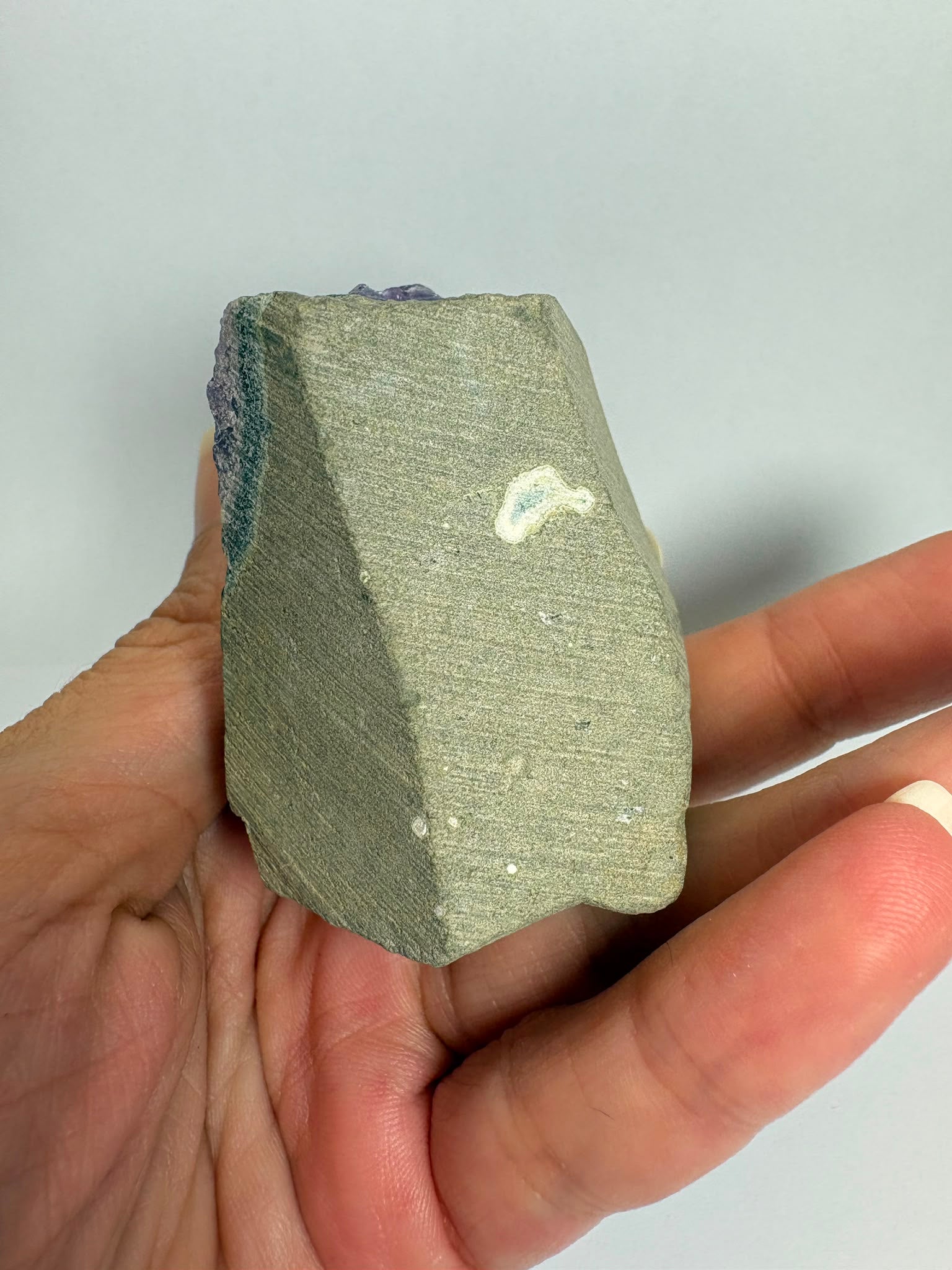 Drusa de amatista natural - cristales violetas brillantes