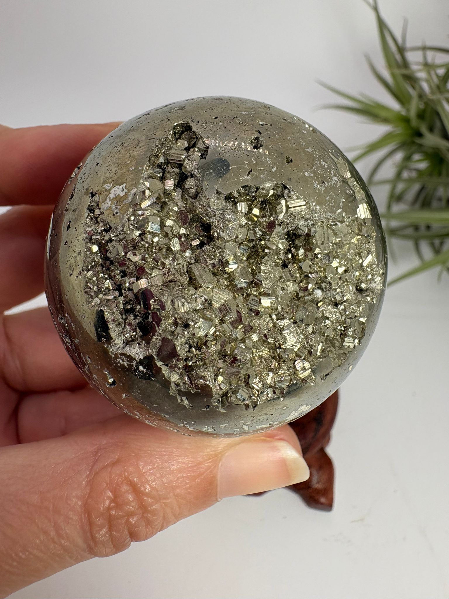 Esfera de pirita natural  – piedra de abundancia