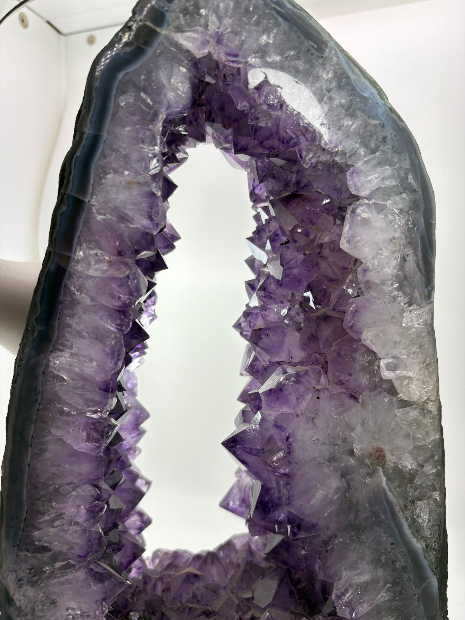 Portal de amatista natural de brasil- geoda de amatista de gran calidad 5,150 kg