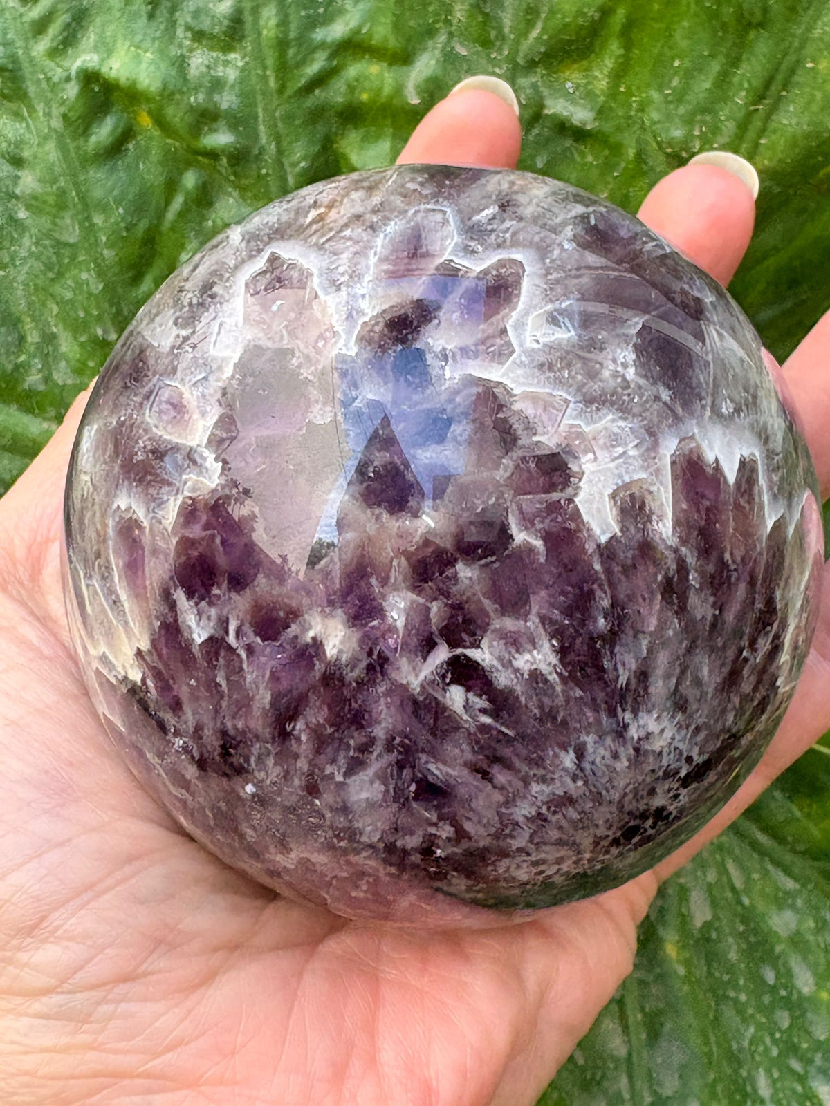 Esfera de amatista africana enhidro