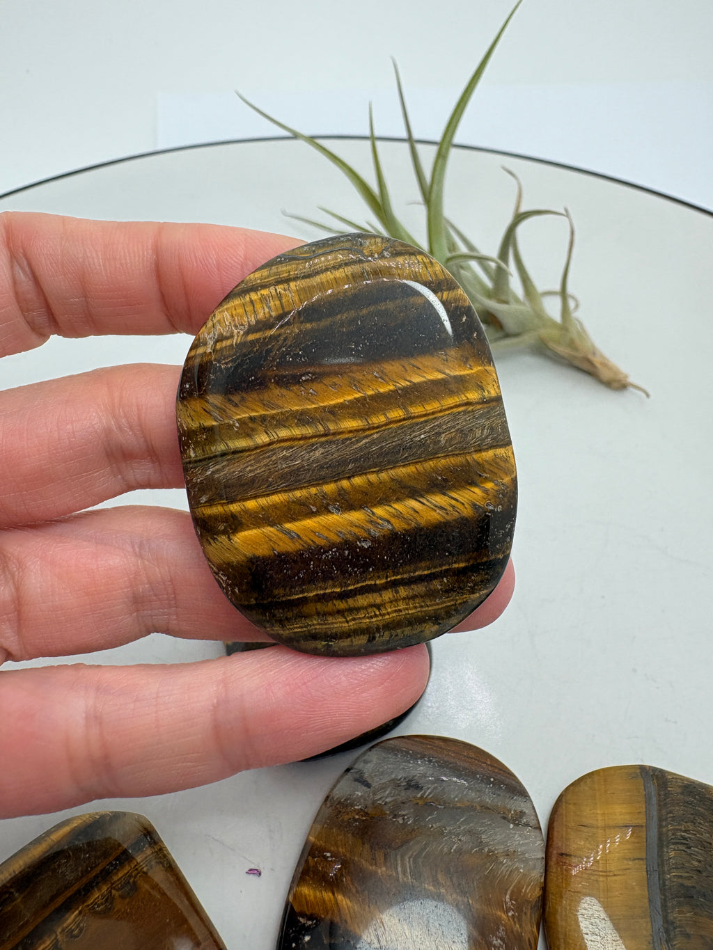 Canto plano de ojo de tigre - piedra conexión y protección - foto 4