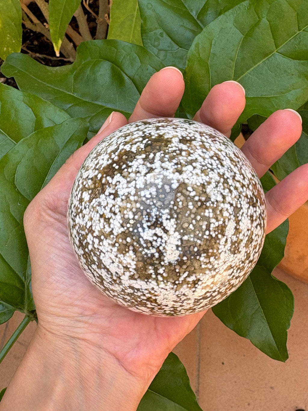 Esfera de jaspe océano natural, tamaño 7,3 cm de gran calidad. bola pulida , mineral de colección.