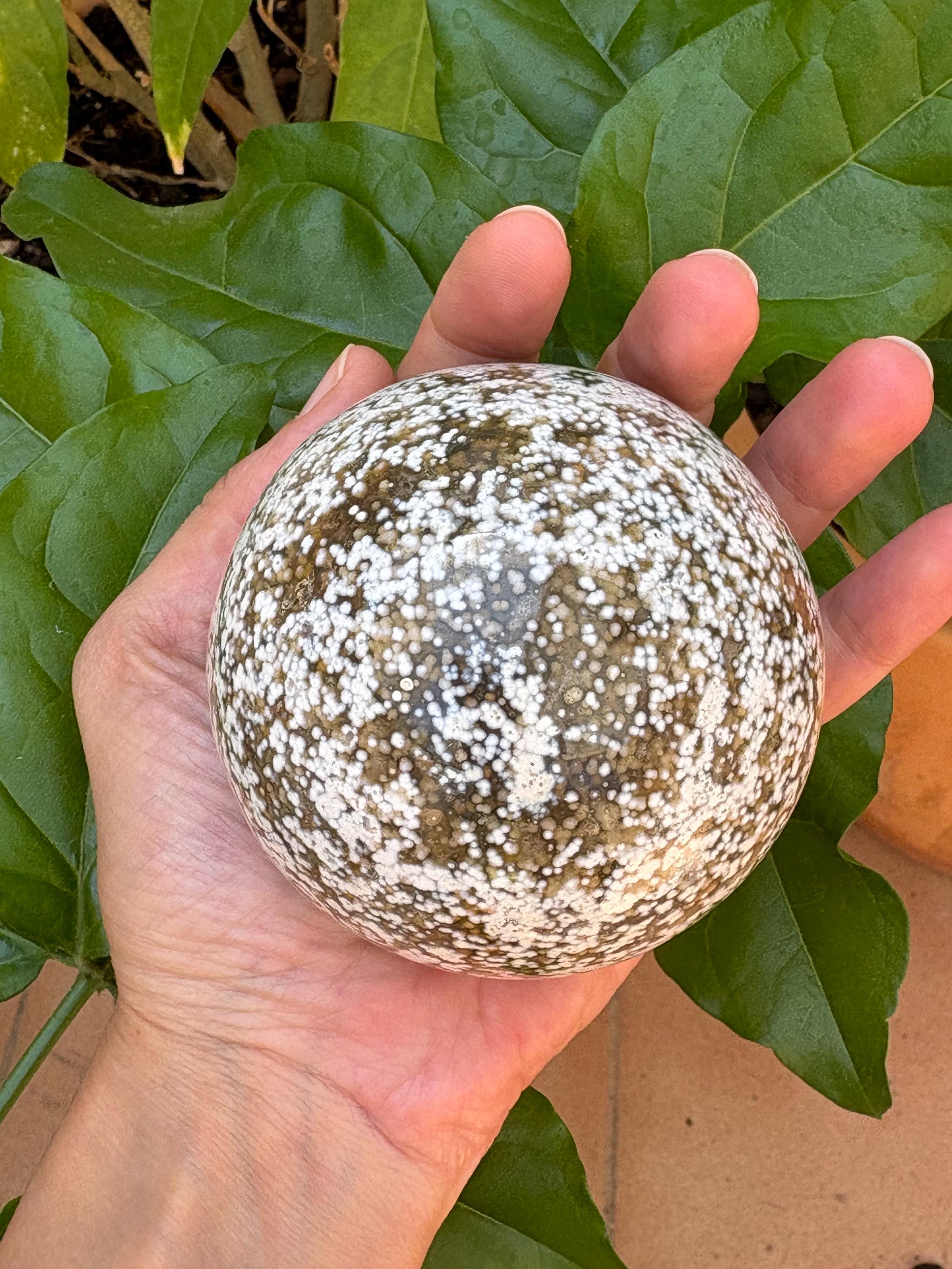 Esfera de jaspe océano natural, tamaño 7,3 cm de gran calidad. bola pulida , mineral de colección.