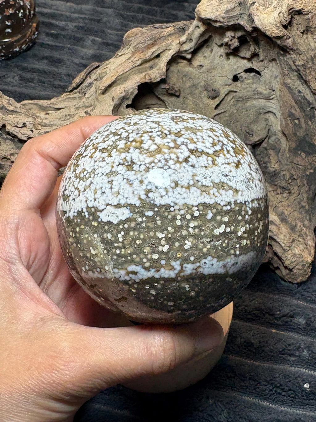 Esfera de jaspe océano natural, tamaño 7,3 cm de gran calidad. bola pulida , mineral de colección.