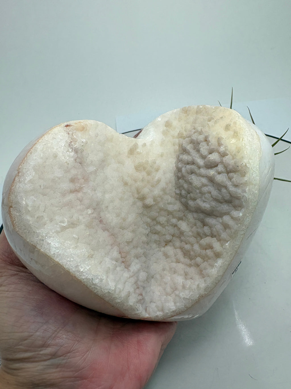 Corazón grande de agata con drusa de calcita. - foto 2