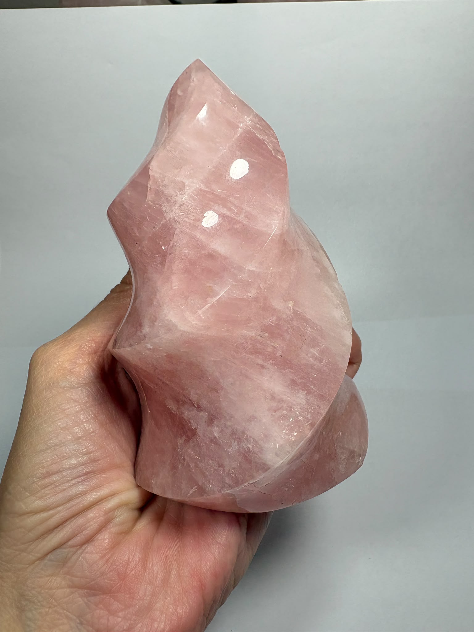 Llama de Cuarzo Rosa Natural de Alta Calidad