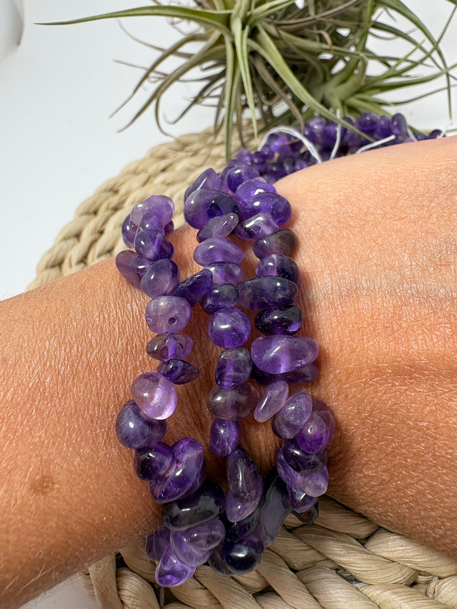 Pulsera de amatista con chips pulidos