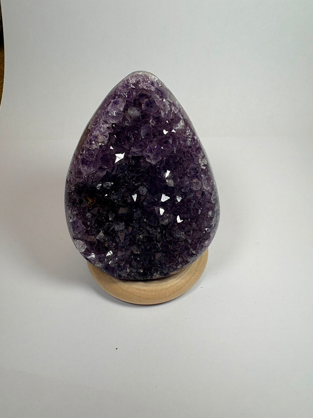 Drusa de amatista natural - cristales violetas brillantes