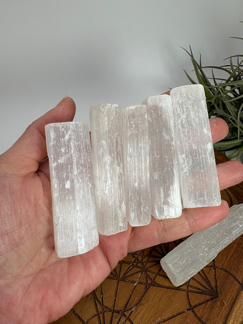 Barra de selenita natural pequeñas para limpieza energética, meditación