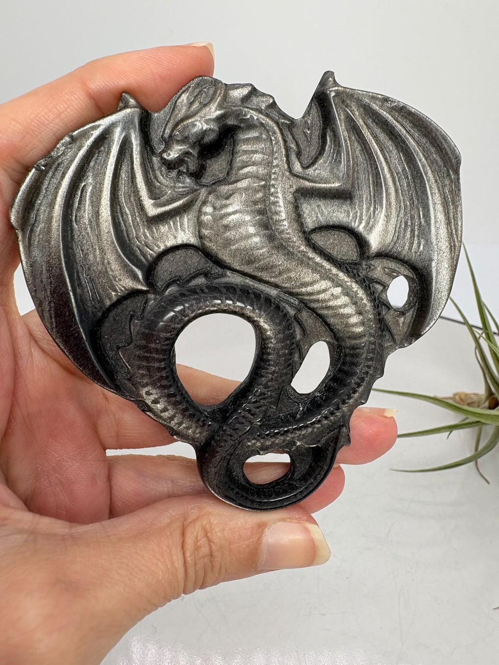 Dragón de obsidiana plateada tallado a mano - foto 5