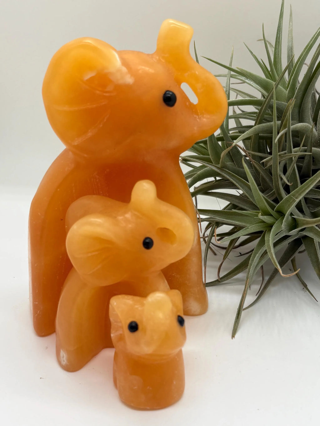 figuras de 3 elefantes de calcita amarilla 