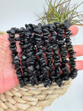 Pulsera de turmalina negra con chips pulidos