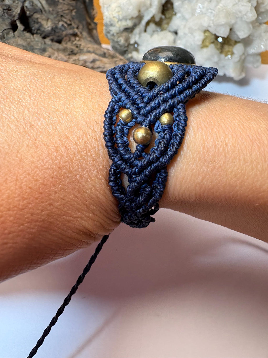 Pulsera de macramé con labradorita natural-brazalete artesanal ajustable