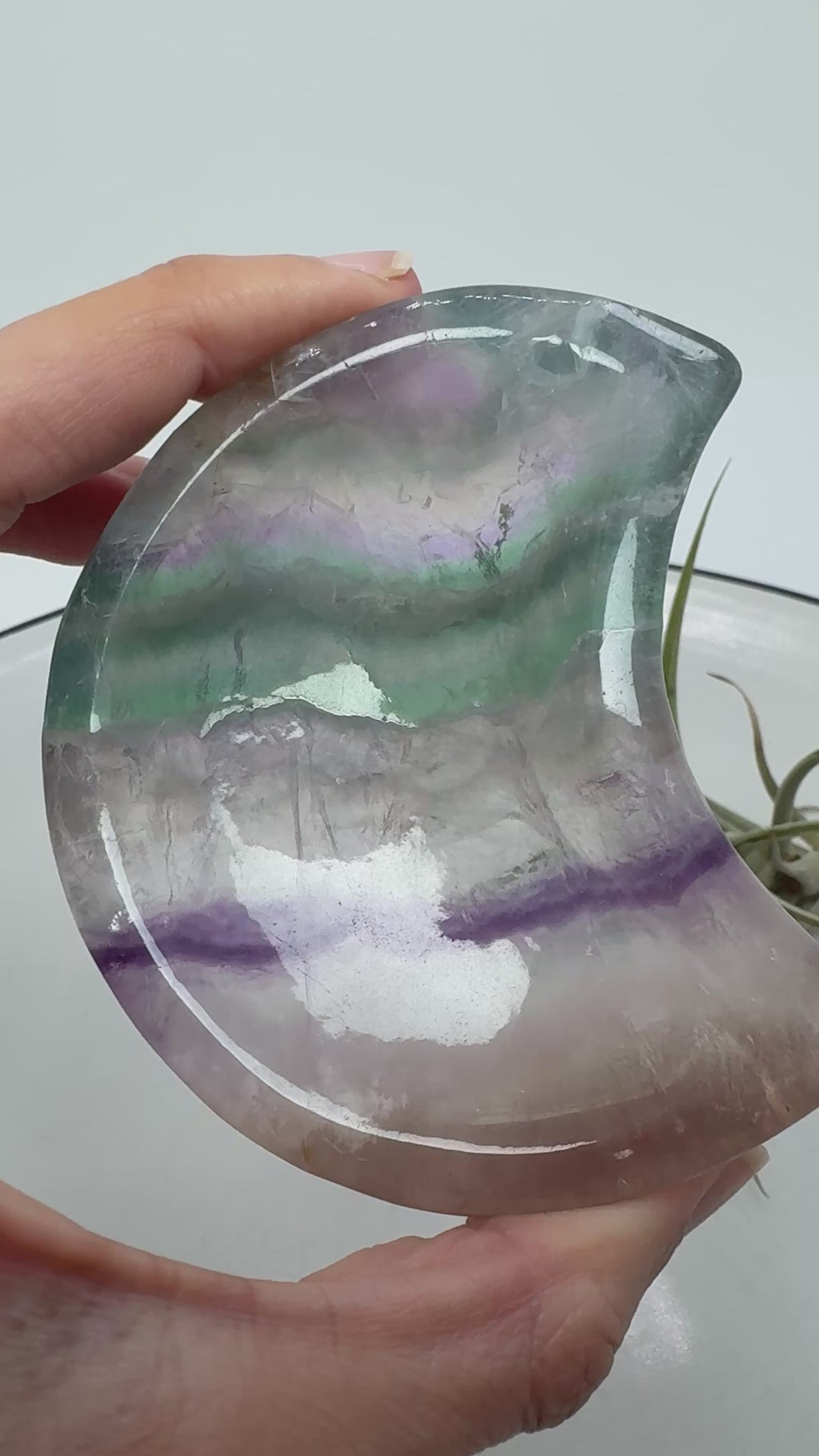 Bandeja de fluorita arcoíris en forma de luna