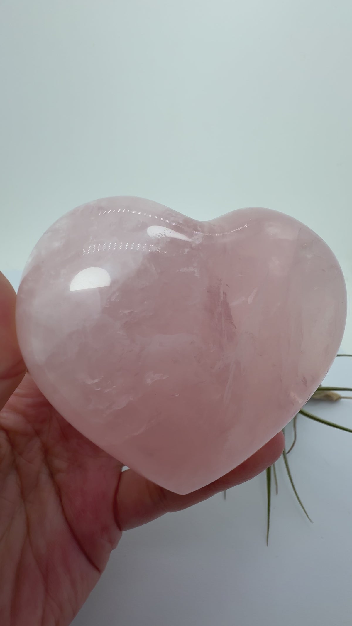 Corazón de cuarzo rosa de Madagascar - 6,5 x 7,5 x 3,7 cm