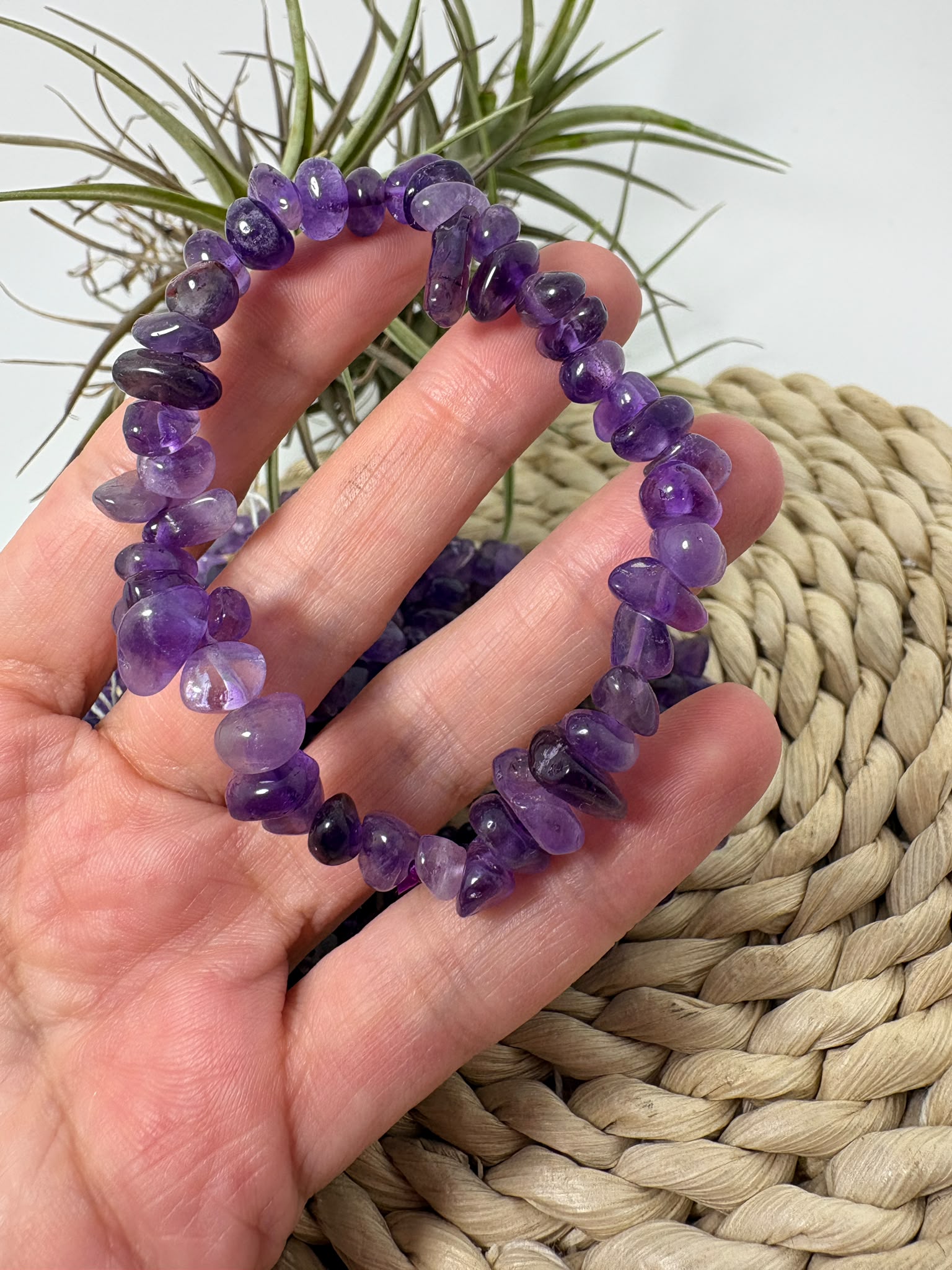 Pulseras elásticas de amatista natural con chips pulidos irregulares