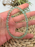Pulsera elástica de fluorita verde natural con cuentas redondas de 6 mm