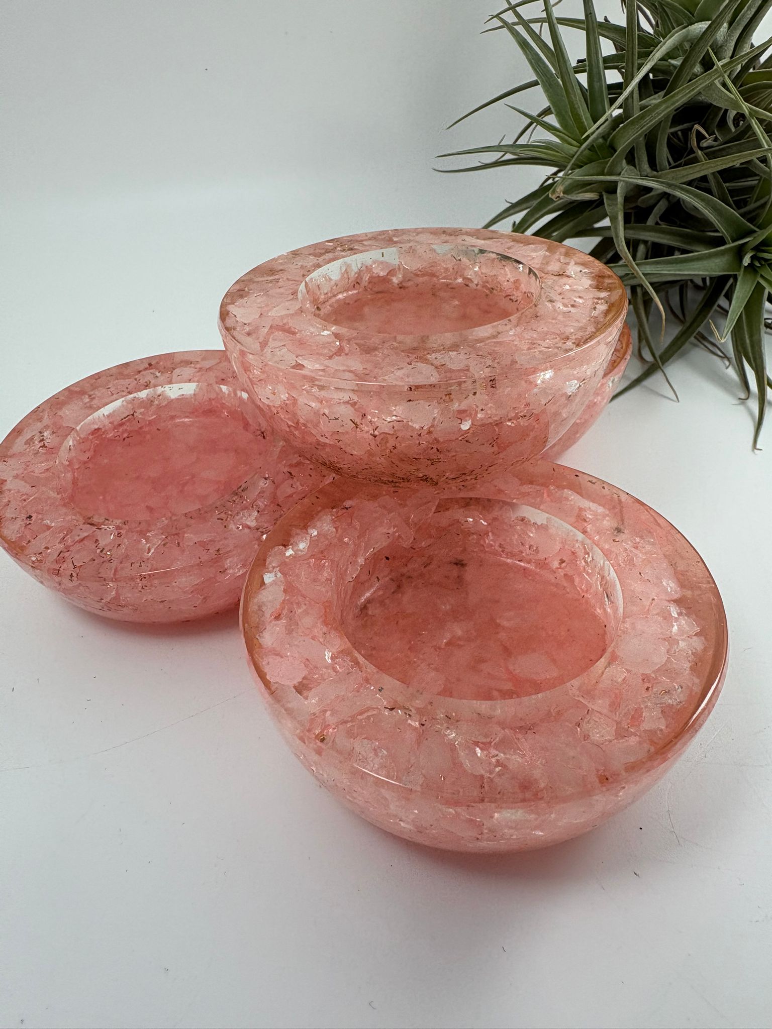 bases de resina con chips de minerales naturales para esferas de minerales 