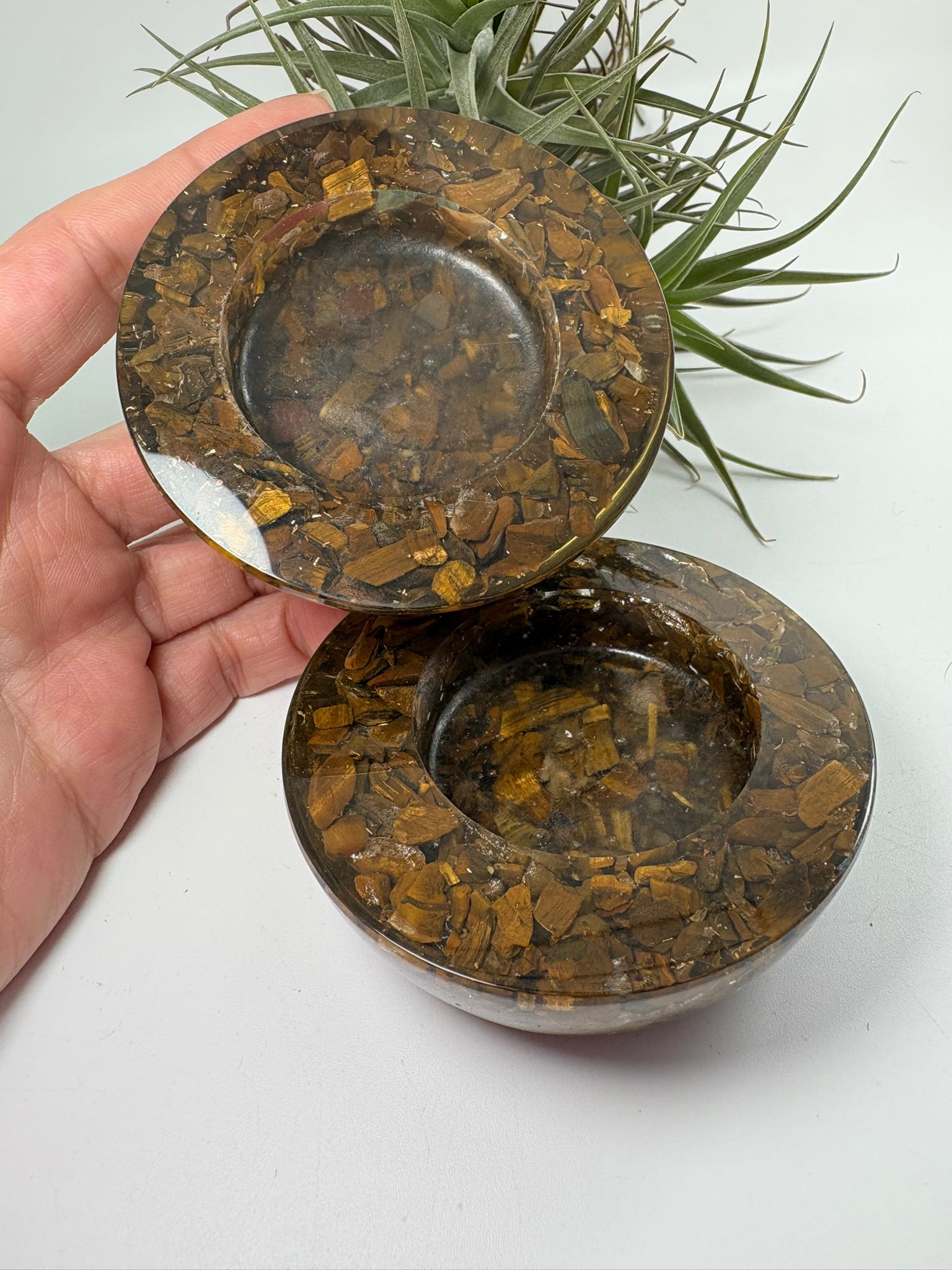 bases de resina con chips de minerales naturales para esferas de minerales 